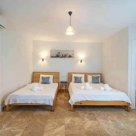 Mucho Boutique * Αλικαρνασσός