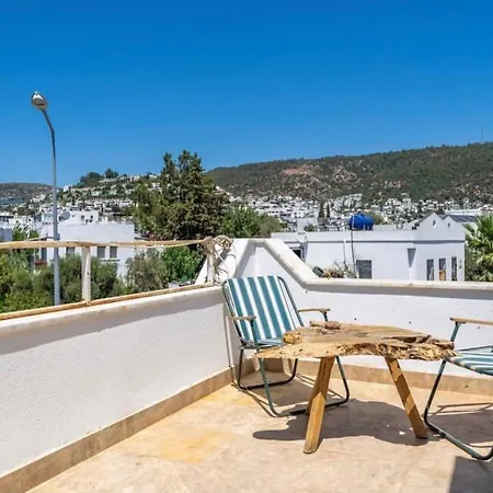 Mucho Boutique Hotell *